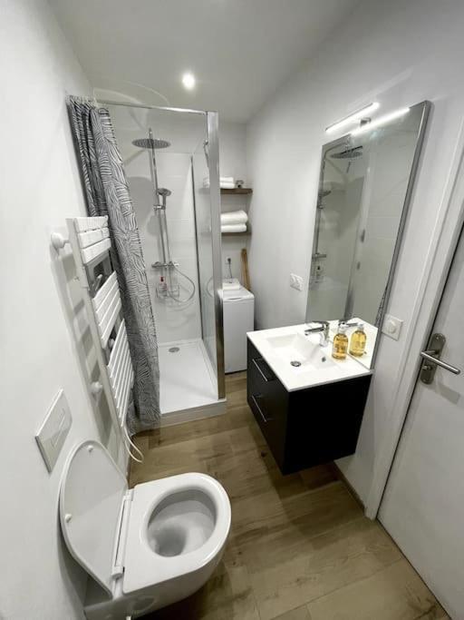 Alp Chartres - Cosy Studio Au Coeur De Chartres Avec Parking Exterior photo